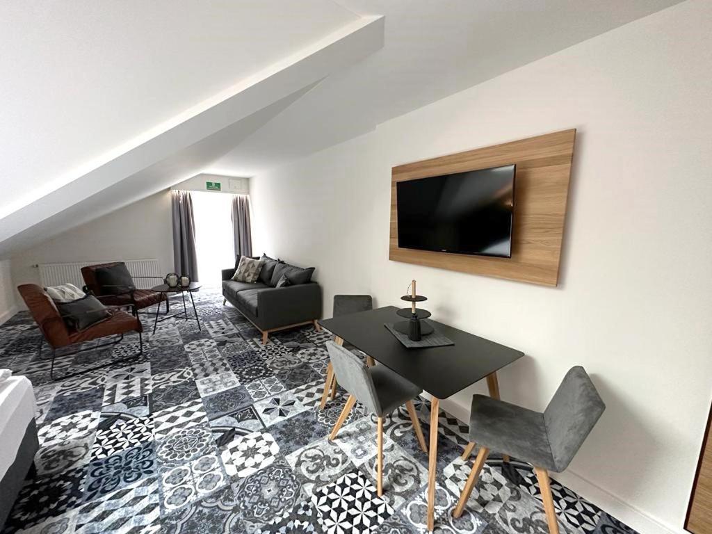 Alpengluehen Smart Hotel Ольхинг Экстерьер фото
